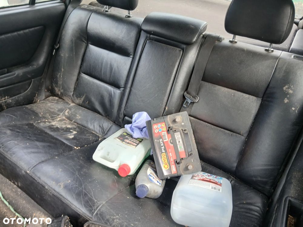 OPEL ASTRA G II Z594 fotel fotele kanapa deska kokpit podsufitka boczek boczki klamka podłokietnik - 7