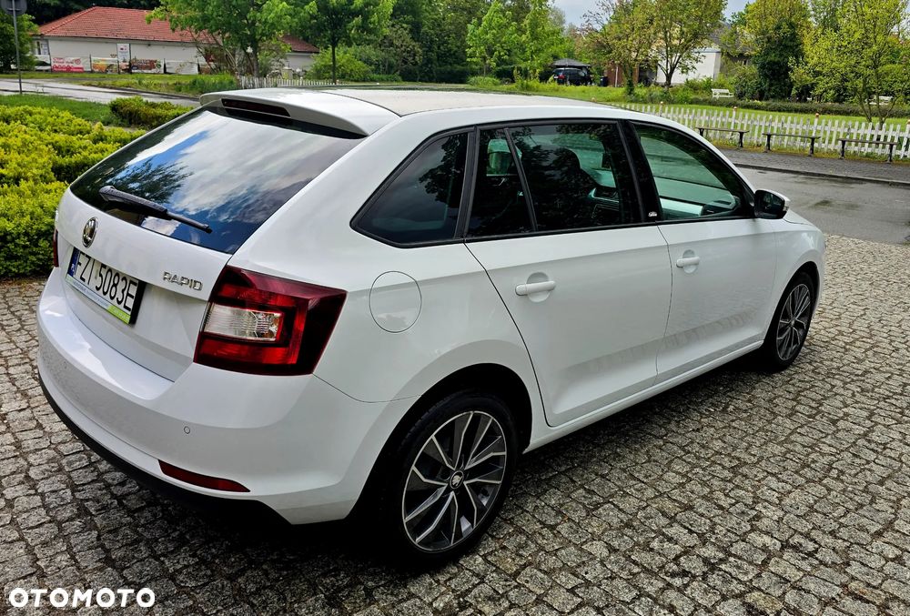Skoda RAPID 1.2 TSI Green tec Edition - 10