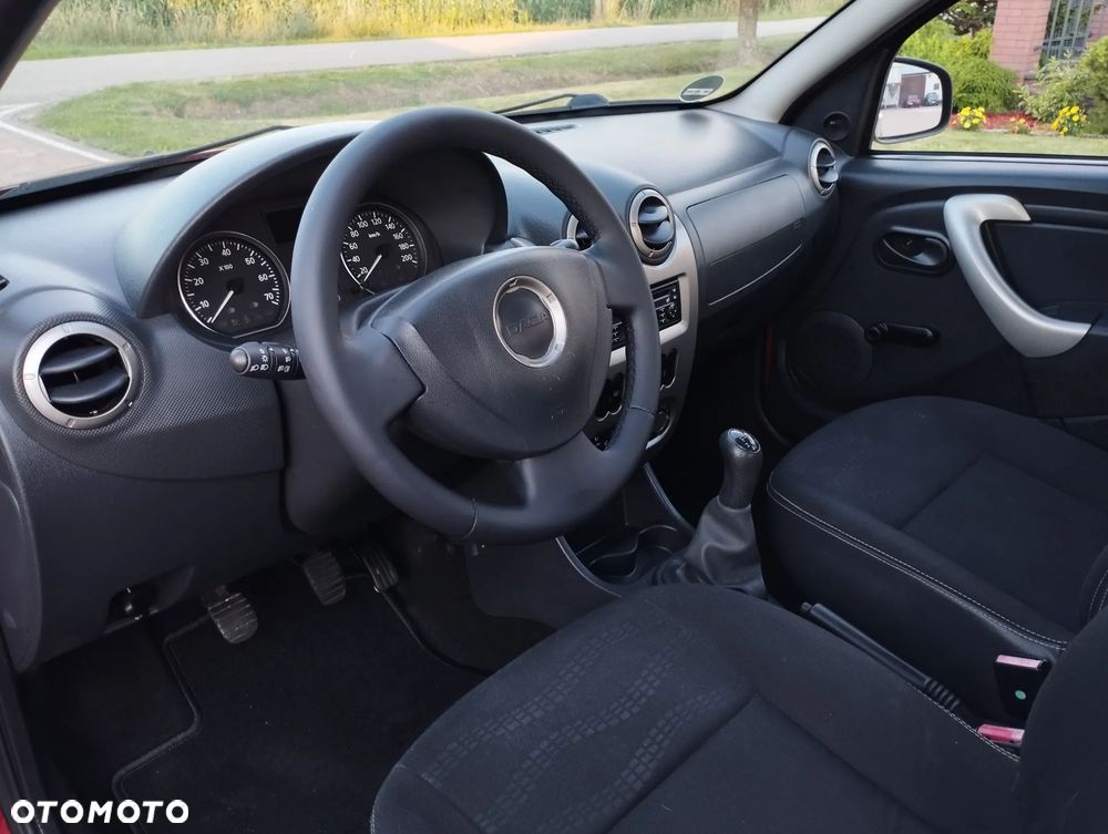 Dacia Sandero - 11