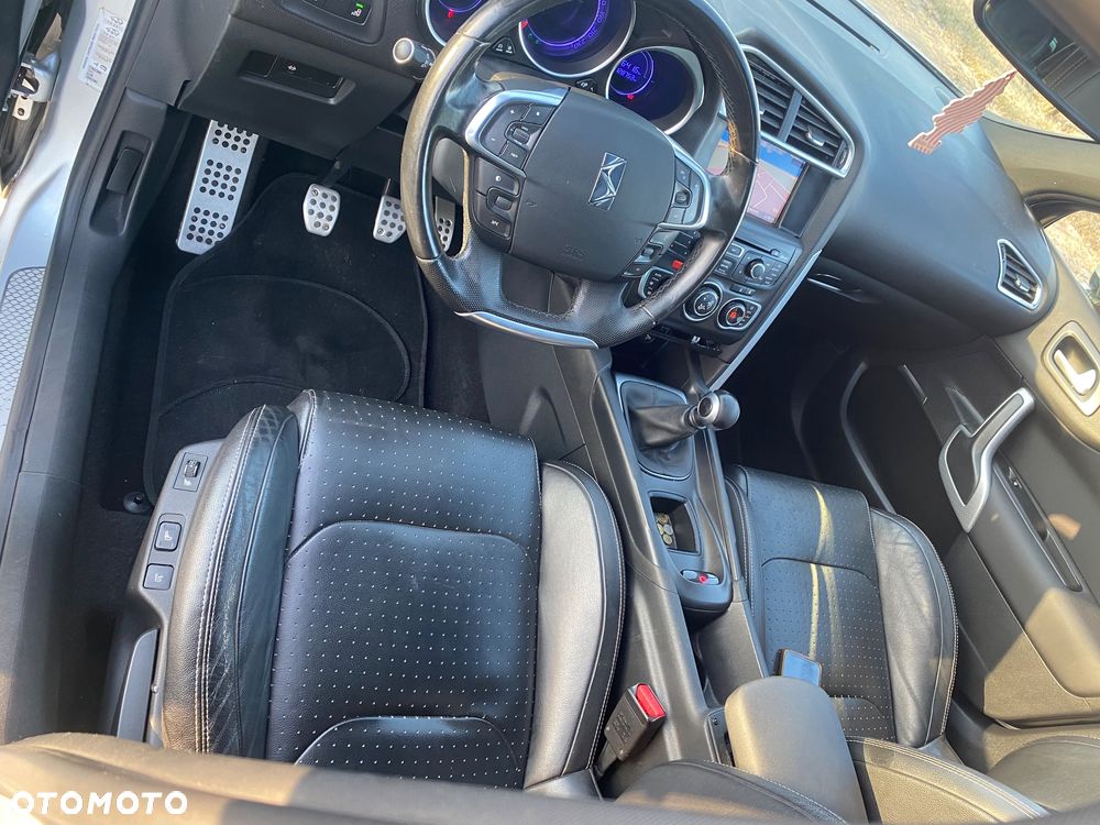 Citroën DS4 HDi 110 Chic - 26