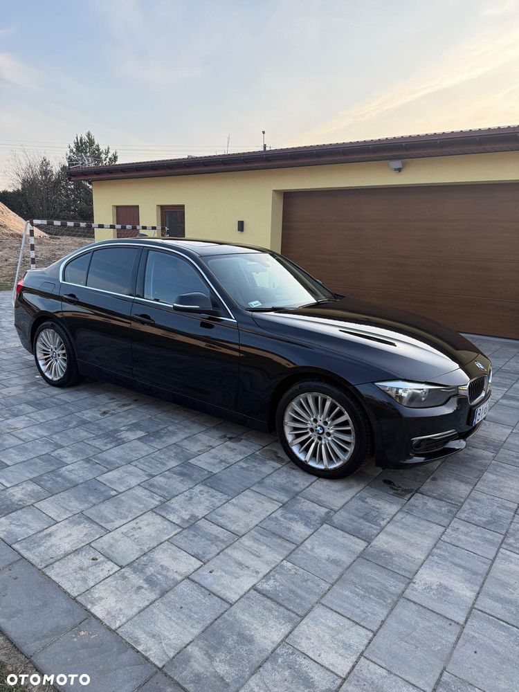 BMW Seria 3 320i xDrive - 5