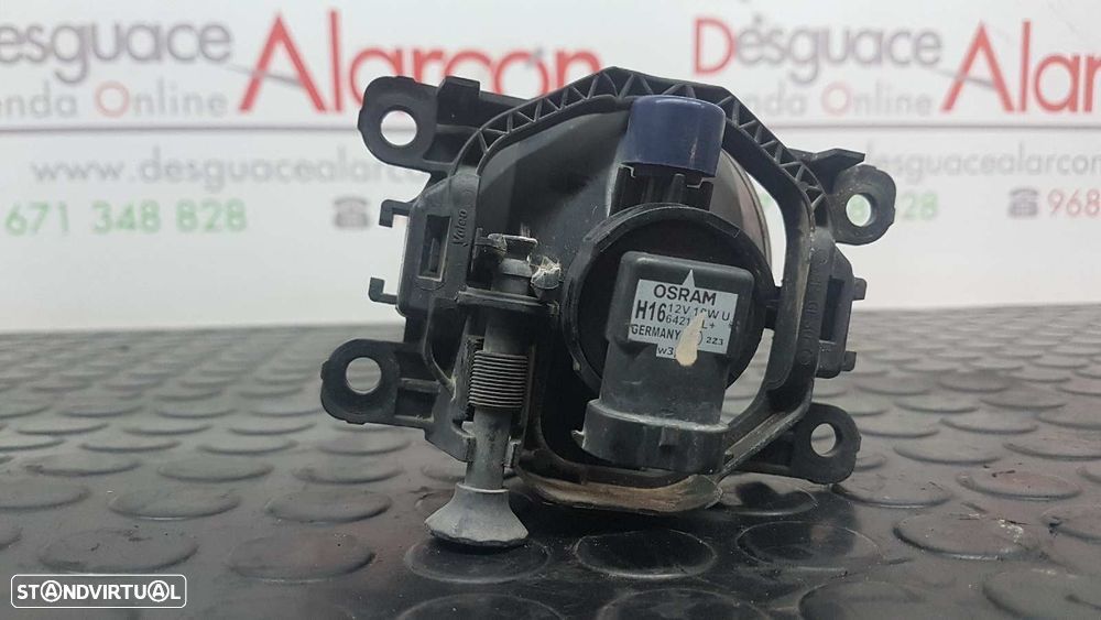 FAROL DE NEVOEIRO DIREITO DACIA LODGY LAUREATE - 3