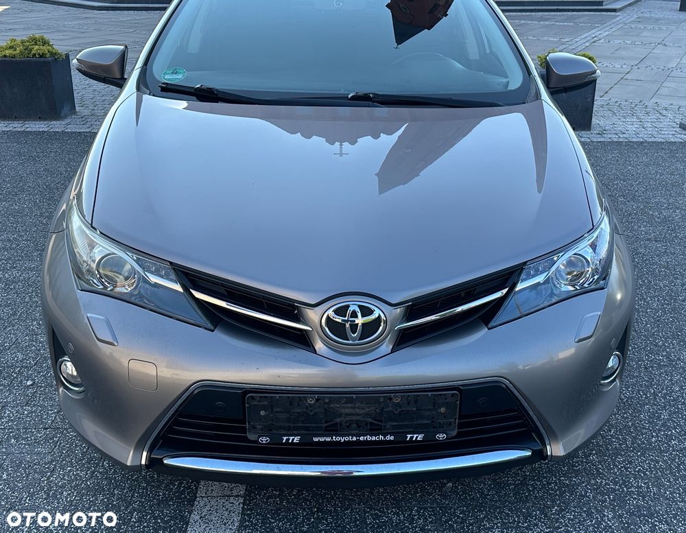 Toyota Auris 1.6 Prestige - 2