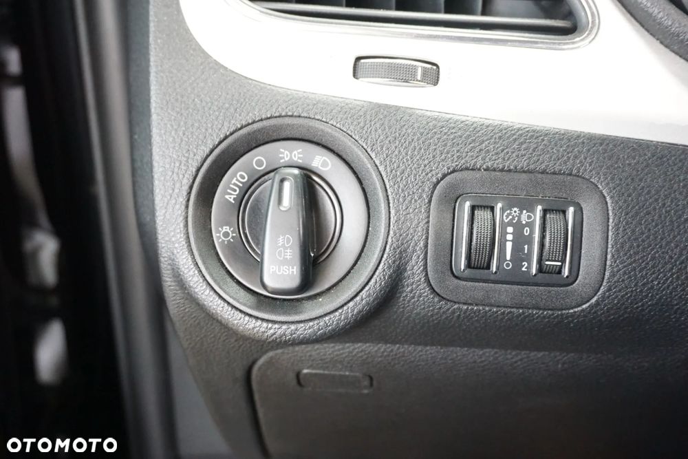 Fiat Freemont 2.0 Multijet 16V DPF Automatik Allrad Lounge - 32