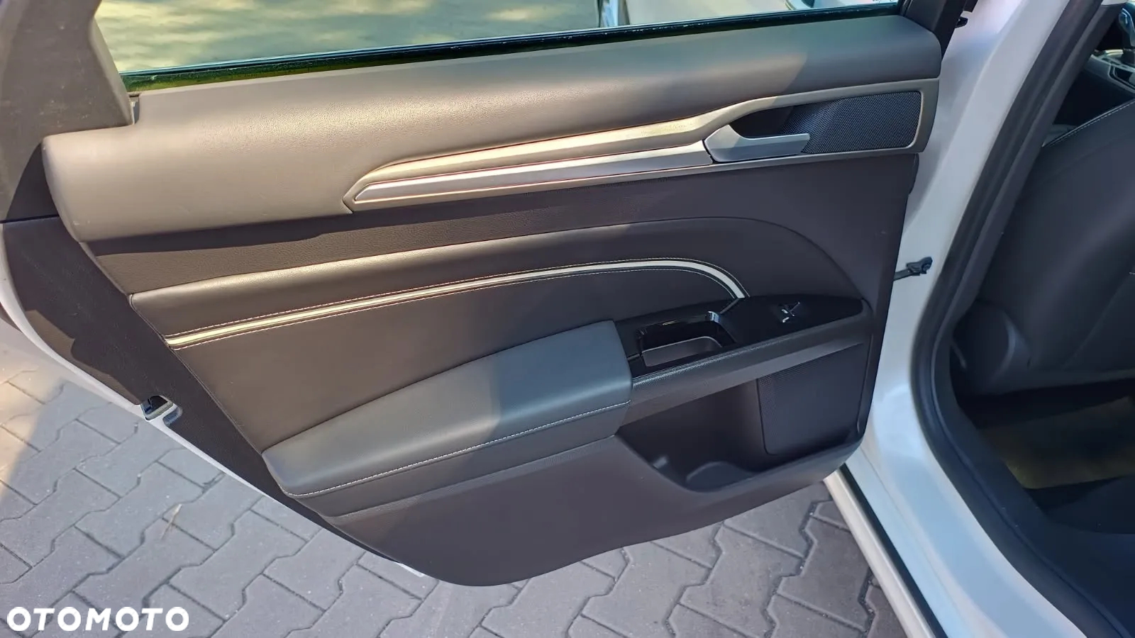 Ford Mondeo Vignale 2.0 Hybrid - 20