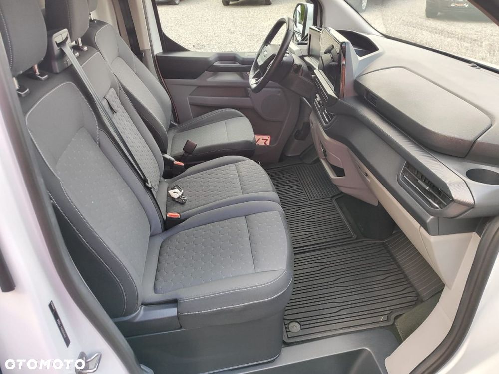Ford Transit Custom - 14