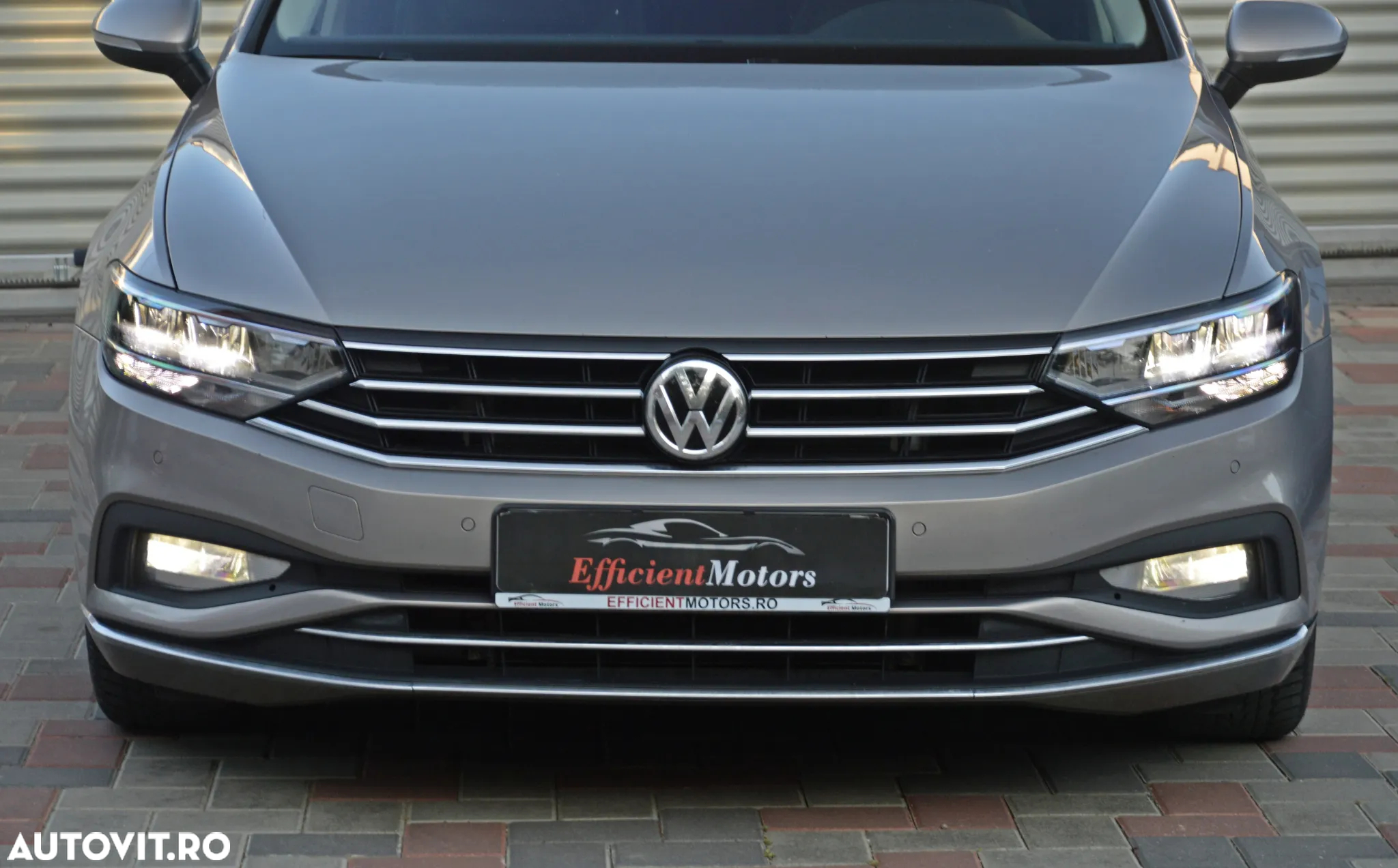 Volkswagen Passat 2.0 TDI DSG Highline - 19