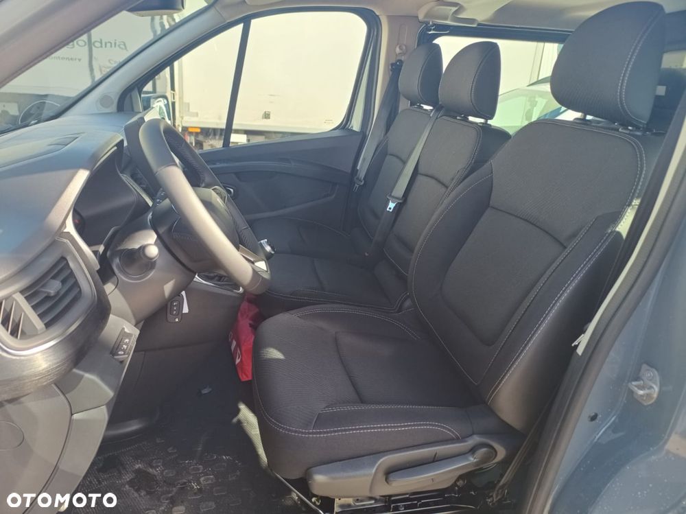 Renault TRAFIC - 13