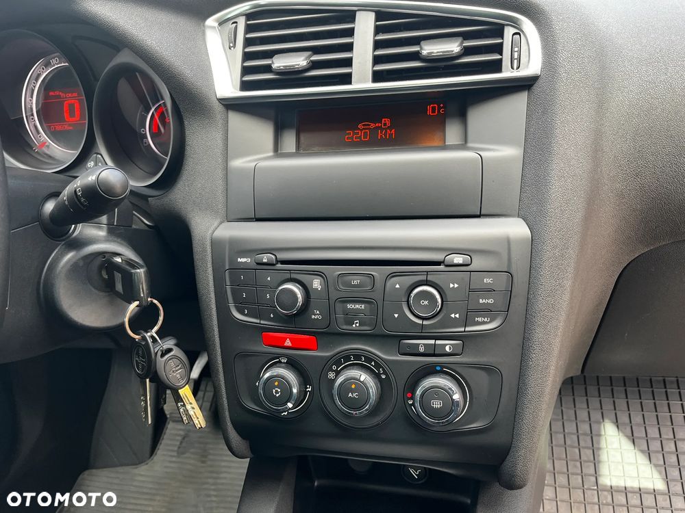 Citroën C4 1.6 VTi SX - 23