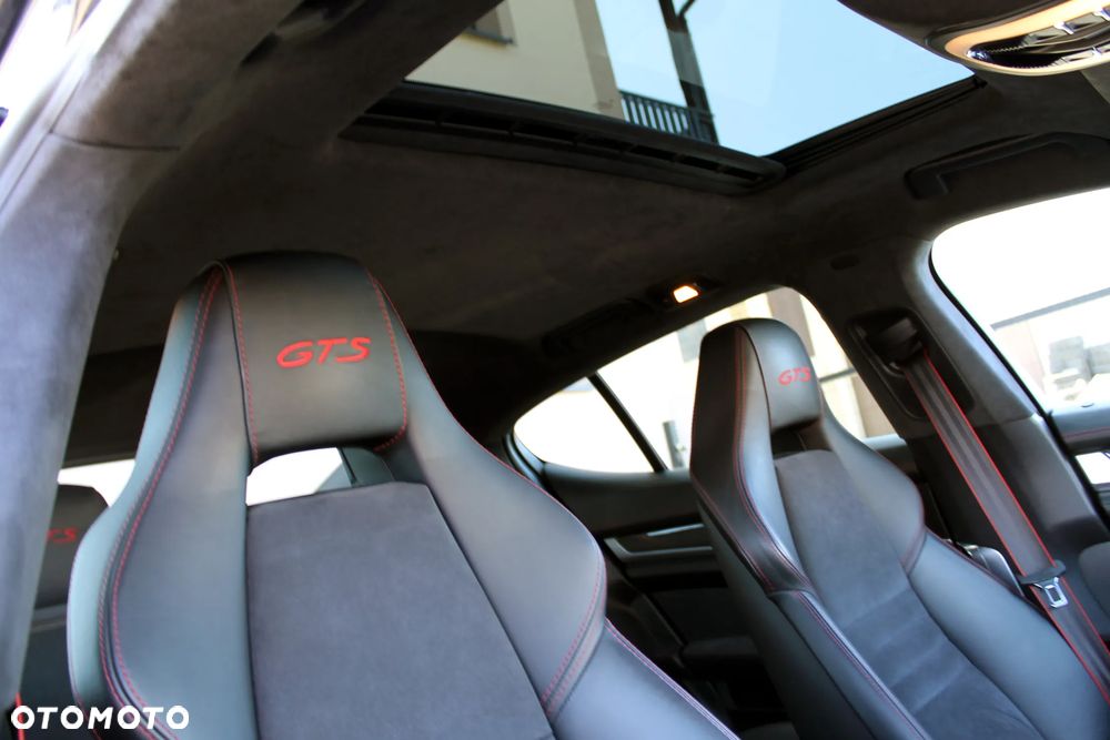 Porsche Panamera GTS - 19