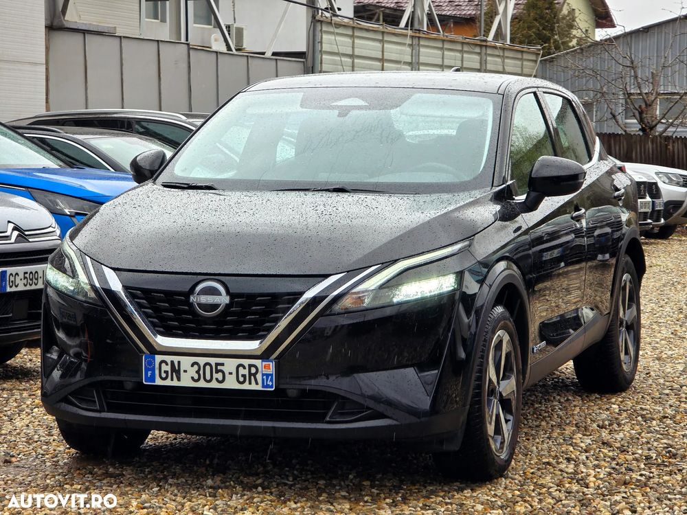 Nissan Qashqai - 1