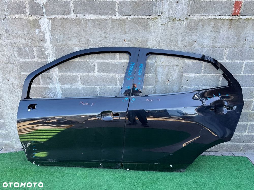 OPEL MOKKA A X 12-18 DRZWI LEWE PRZEDNIE ORG D150 - 1