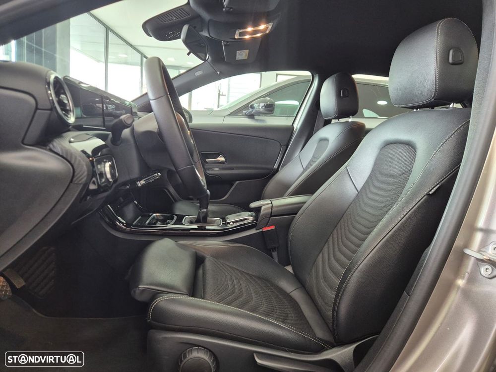 Mercedes-Benz A 180 d Style Plus - 11