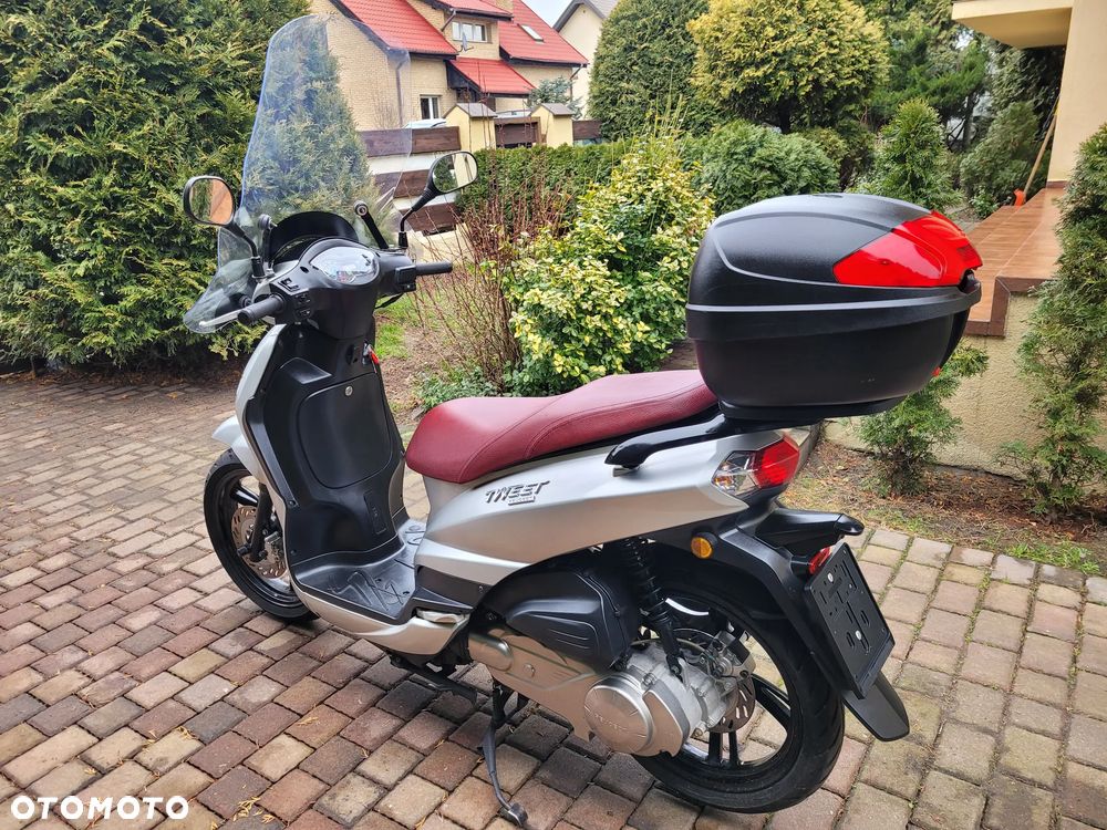 Peugeot Tweet - 14