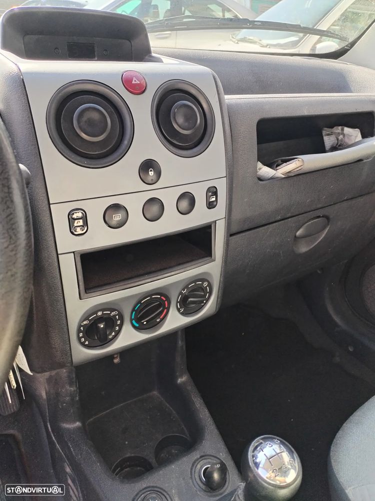 Citroën Berlingo 1.600 HDI - 12