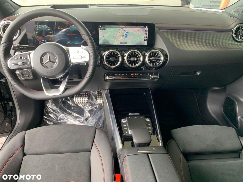 Mercedes-Benz EQA - 4