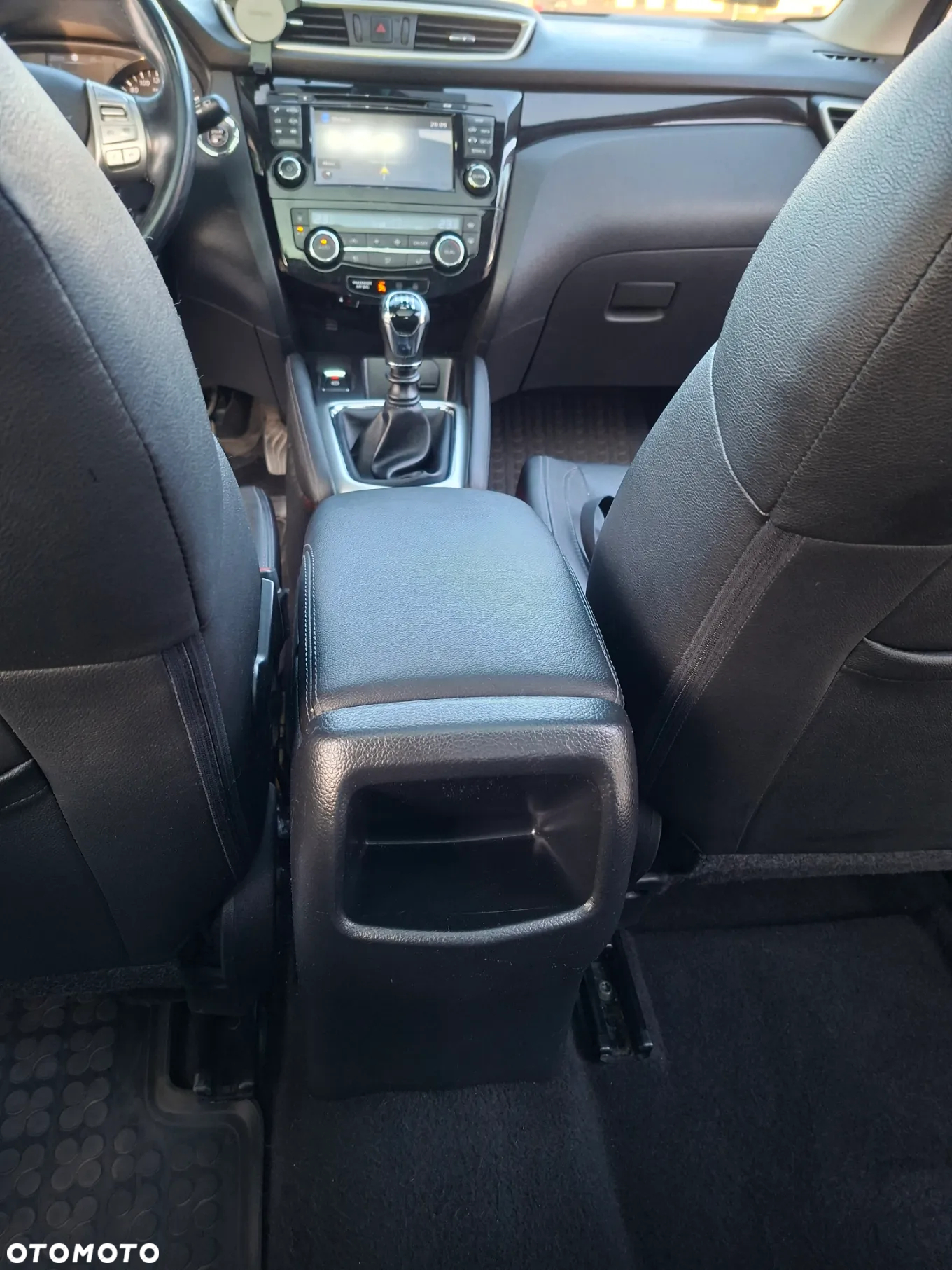 Nissan Qashqai 1.5 dCi Tekna - 24