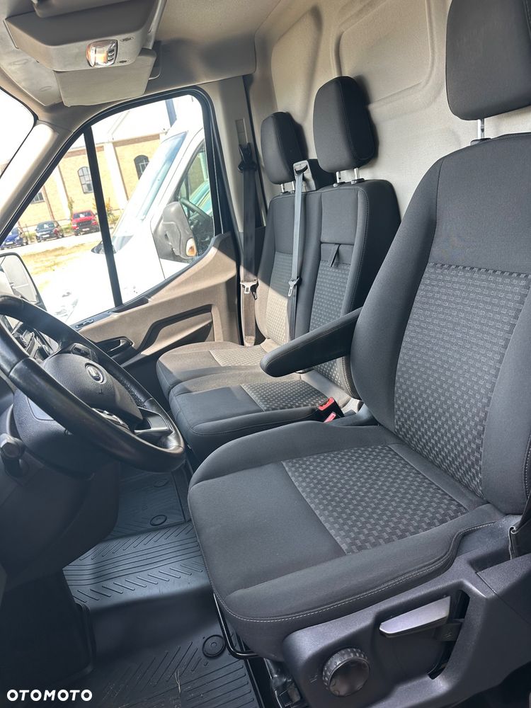 Ford Transit - 17