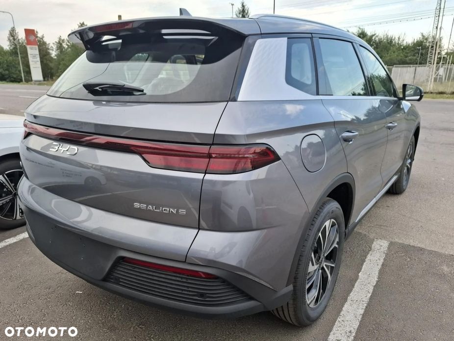BYD Sealion 5 - 5