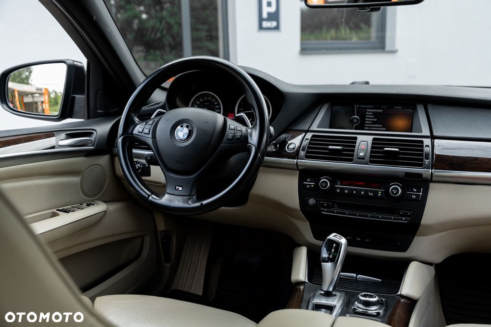 BMW X6 xDrive35i - 26