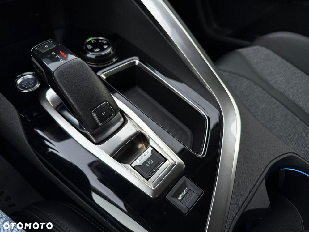 Peugeot 3008 BlueHDi 130 Stop & Start EAT8 Allure - 35