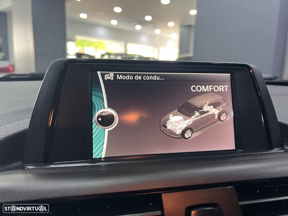 BMW 114 i Line Urban - 16