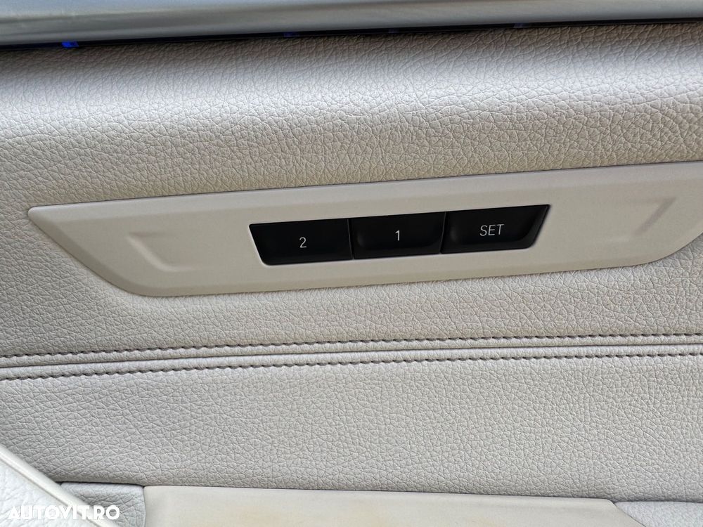 BMW Seria 5 530e Aut. M Sport Edition - 19