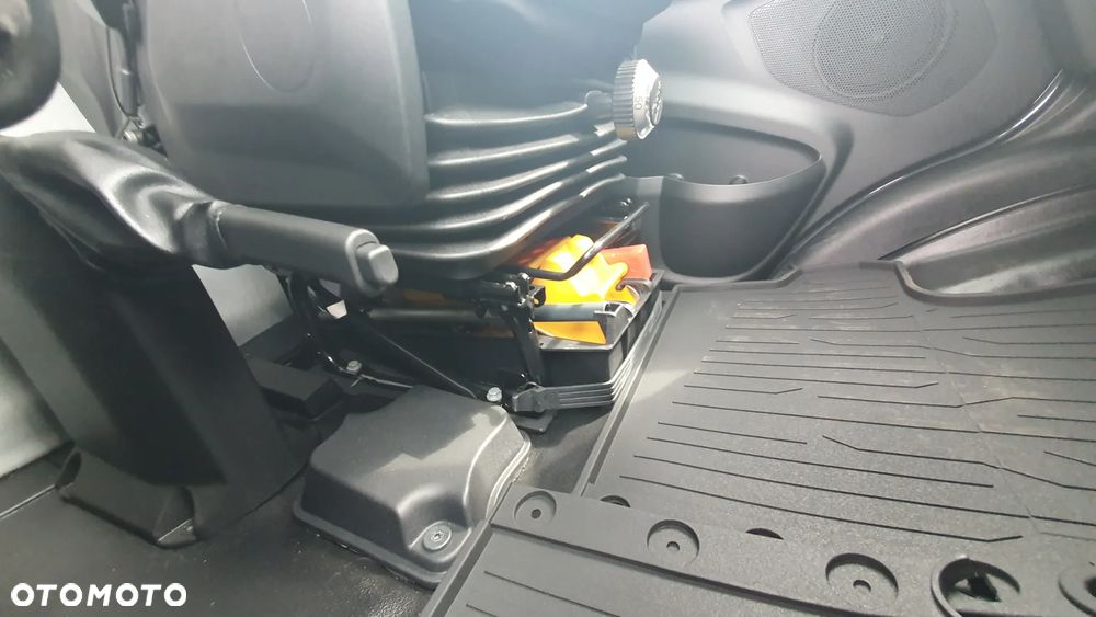 Iveco Daily 50CI8HA8 AUTOMAT - 33