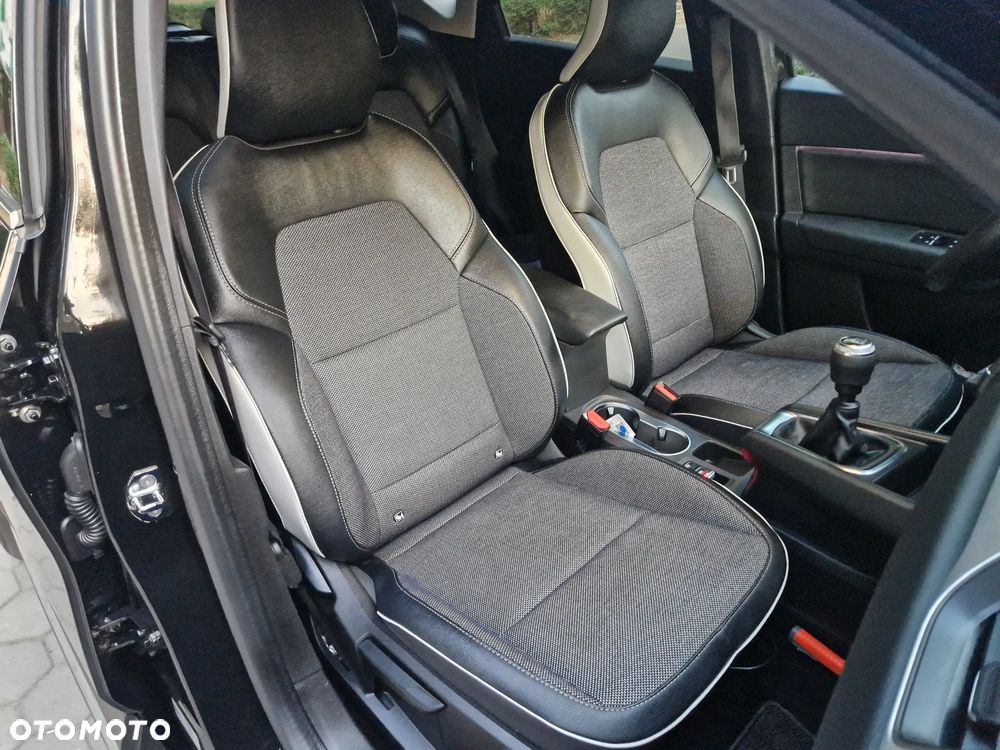 Renault Captur TCe 140 GPF BUSINESS EDITION - 23