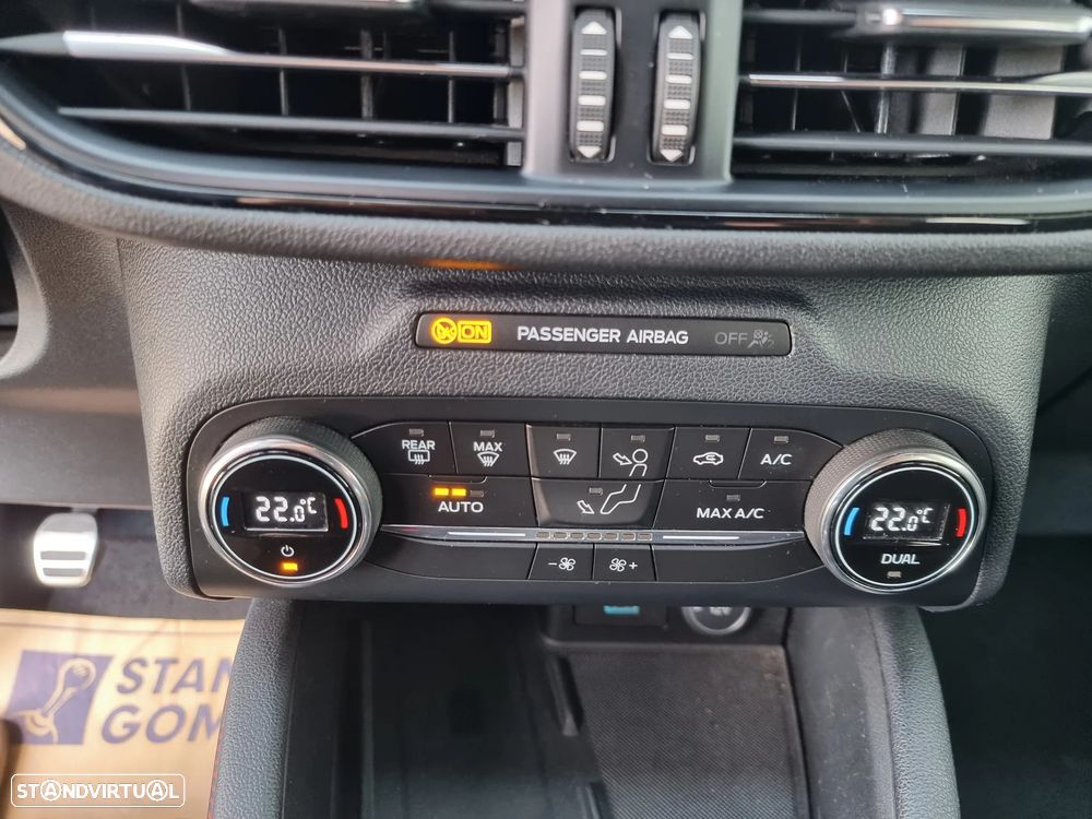 Ford Kuga 2.0 TDCi EcoBlue ST-Line X - 24