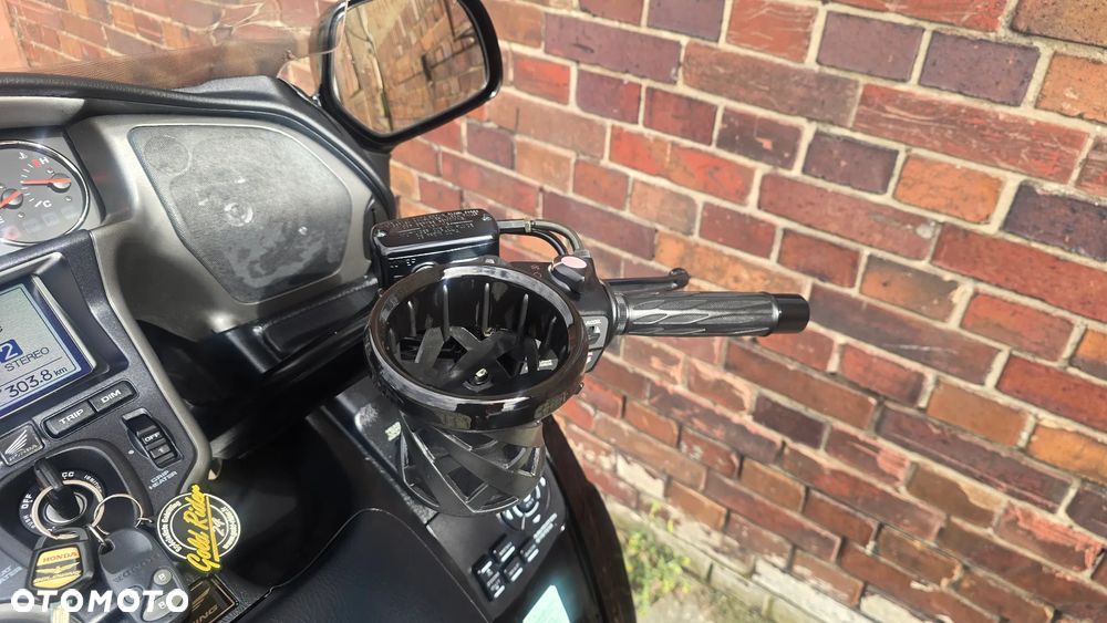 Honda GL - 11
