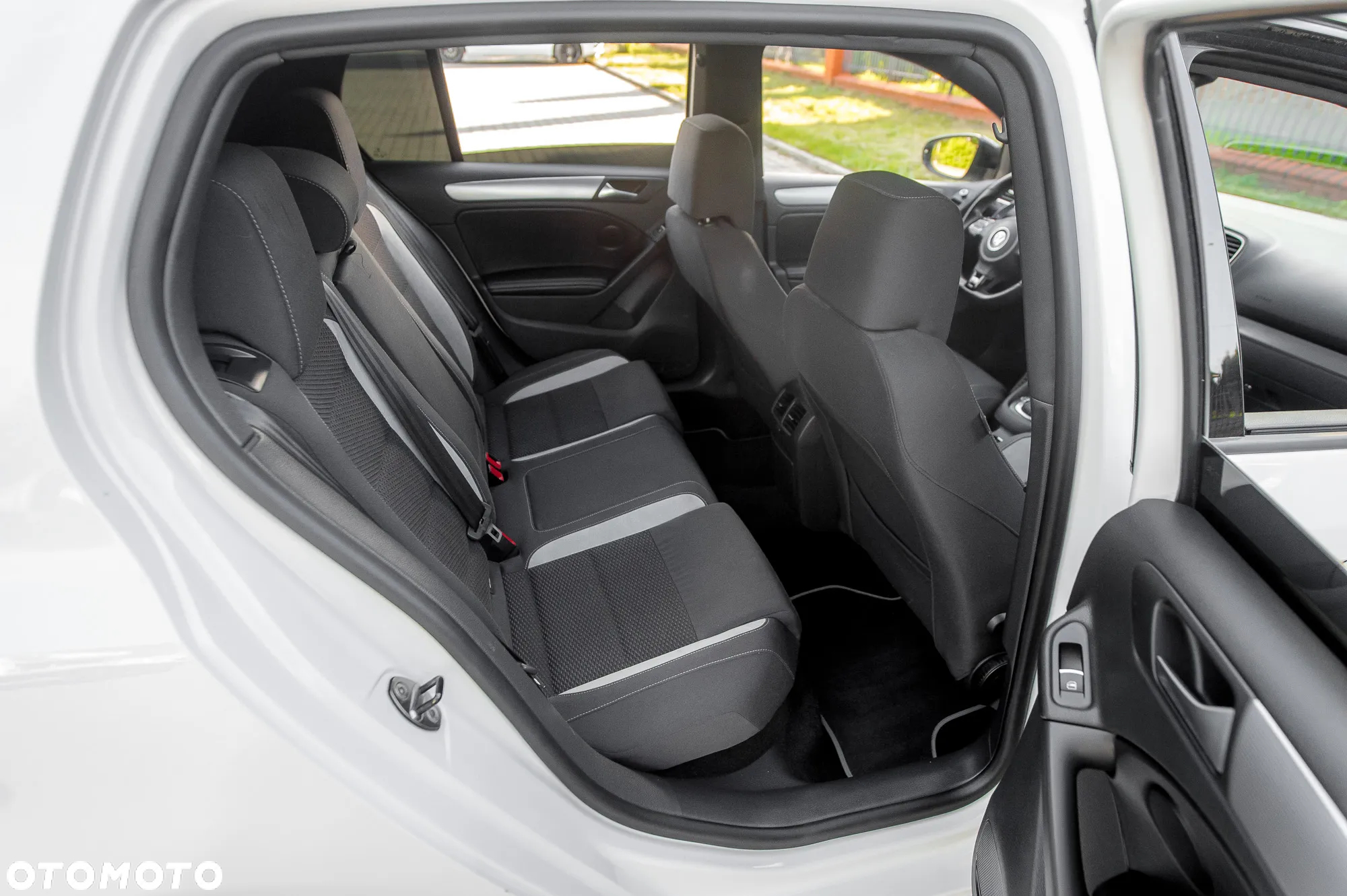 Volkswagen Golf VI 2.0 TSI 4Mot R DSG - 23