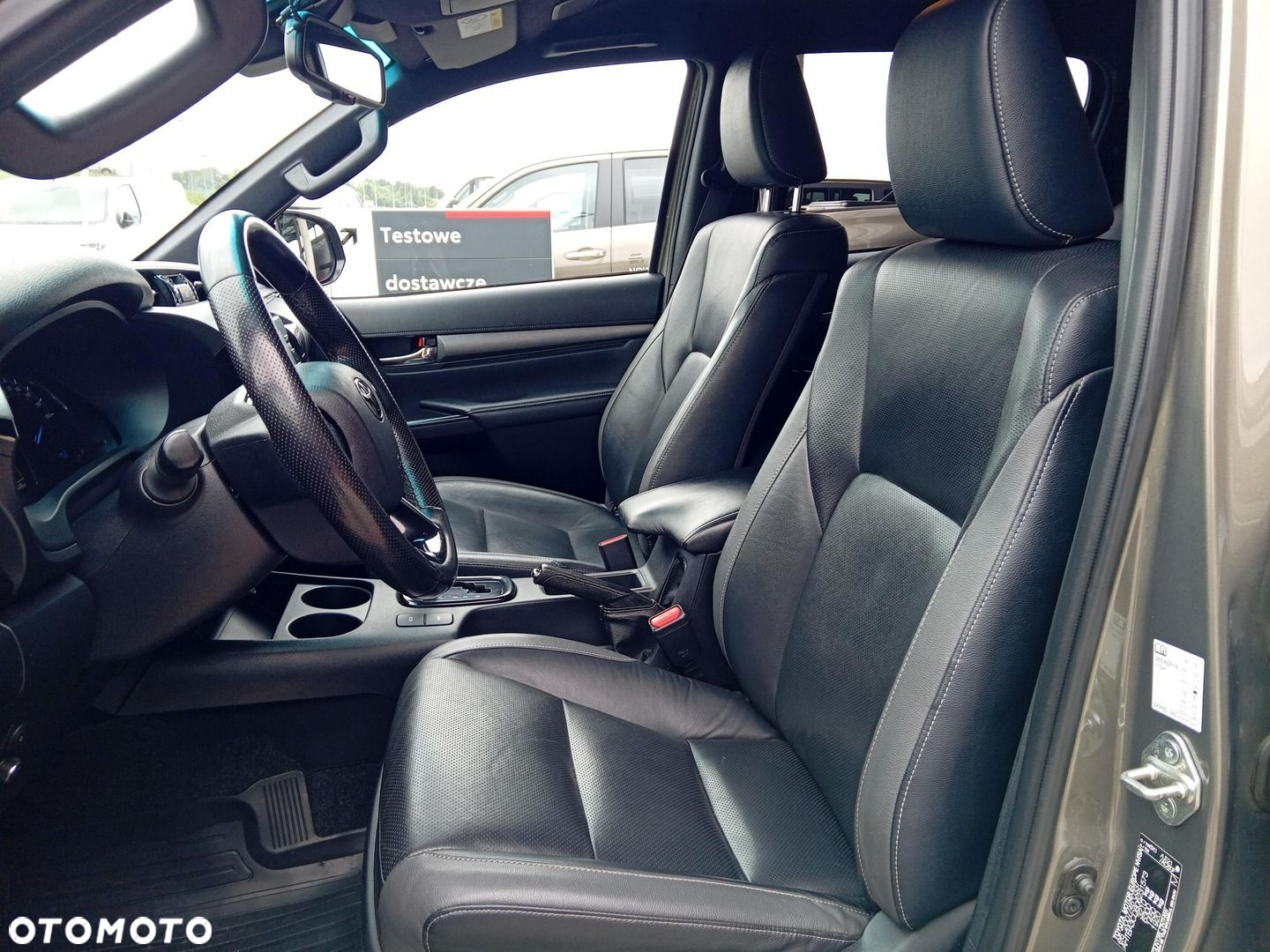 Toyota Hilux - 13
