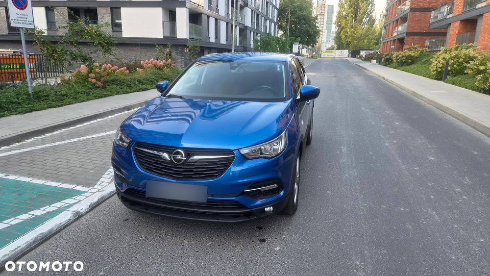 Opel Grandland X 1.2 T GPF Design&Tech S&S - 9