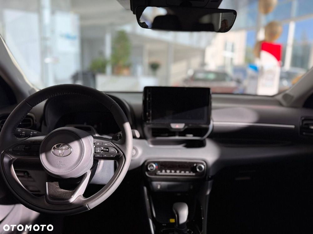 Toyota Yaris Hybrid 1.5 Style - 11