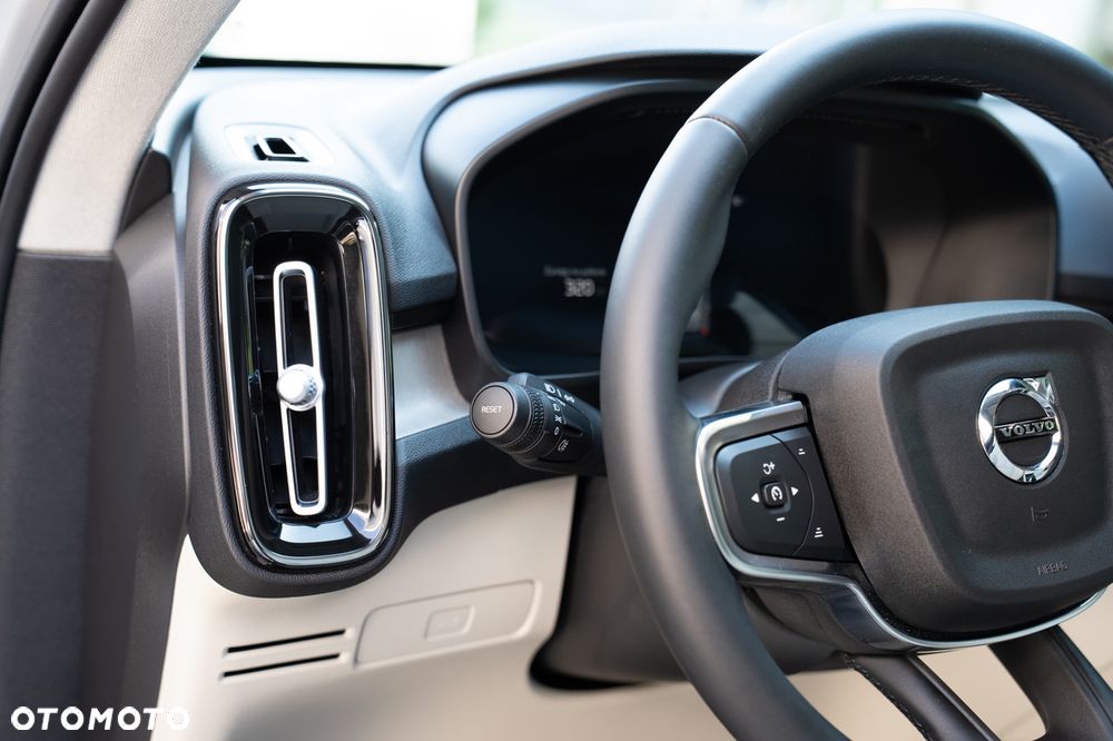 Volvo XC 40 B5 AWD Ultimate Bright - 11
