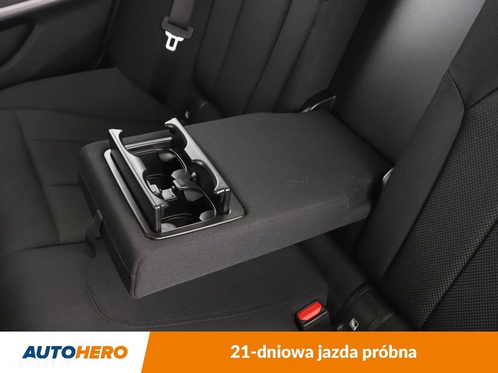 BMW Seria 3 - 38