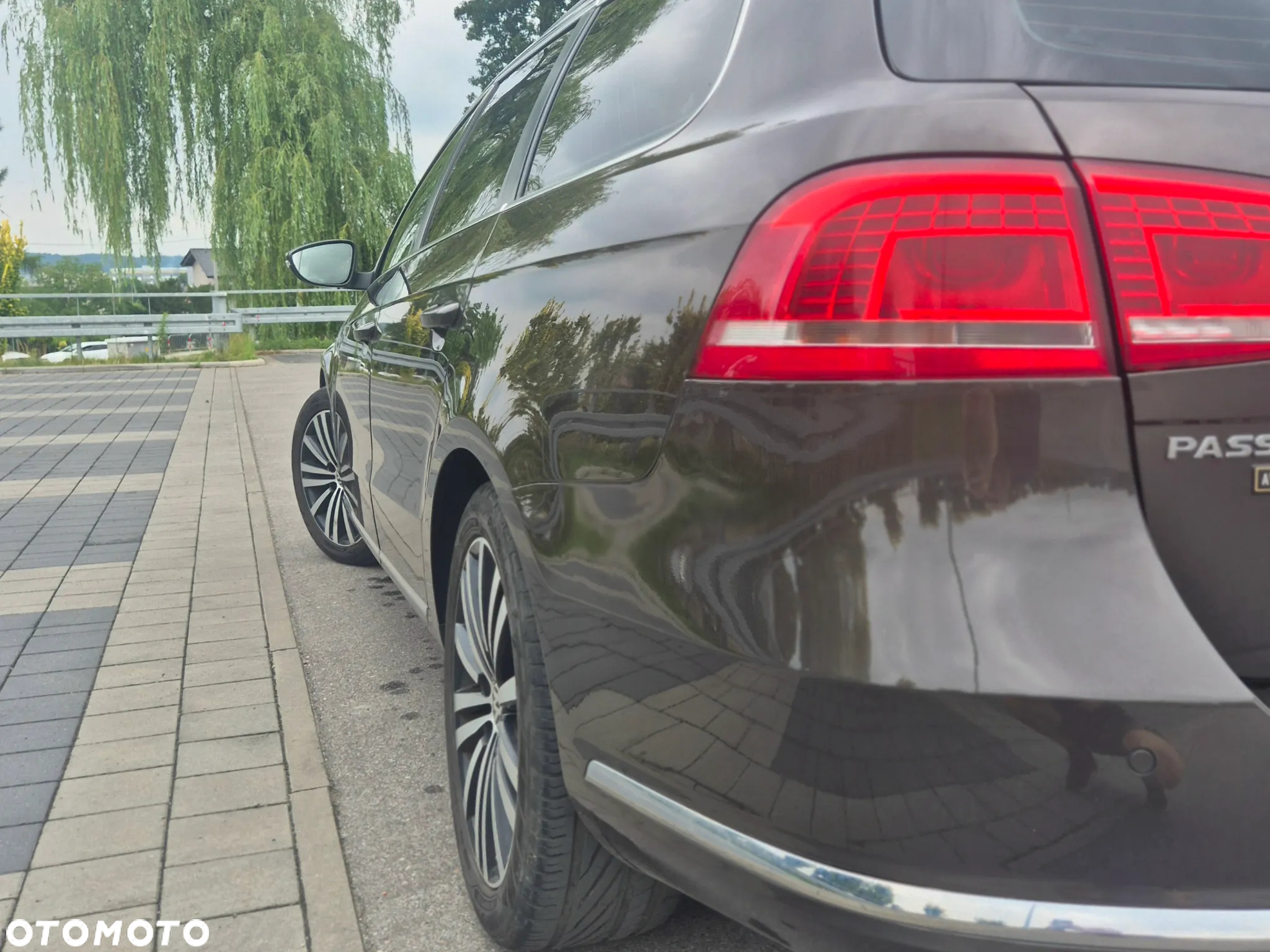 Volkswagen Passat 2.0 TDI Comfortline DSG - 11