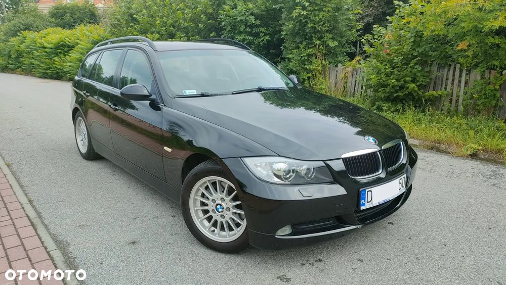BMW Seria 3 318d - 1