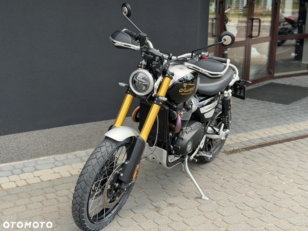 Triumph Scrambler - 13
