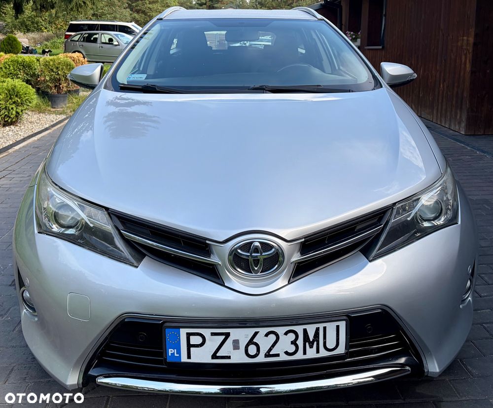 Toyota Auris 1.4 D-4D Premium + EU5 - 2