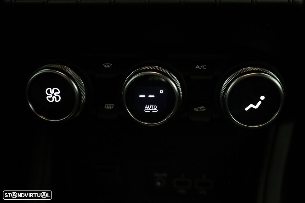 Renault Captur 1.0 TCe Techno Bi-Fuel - 13