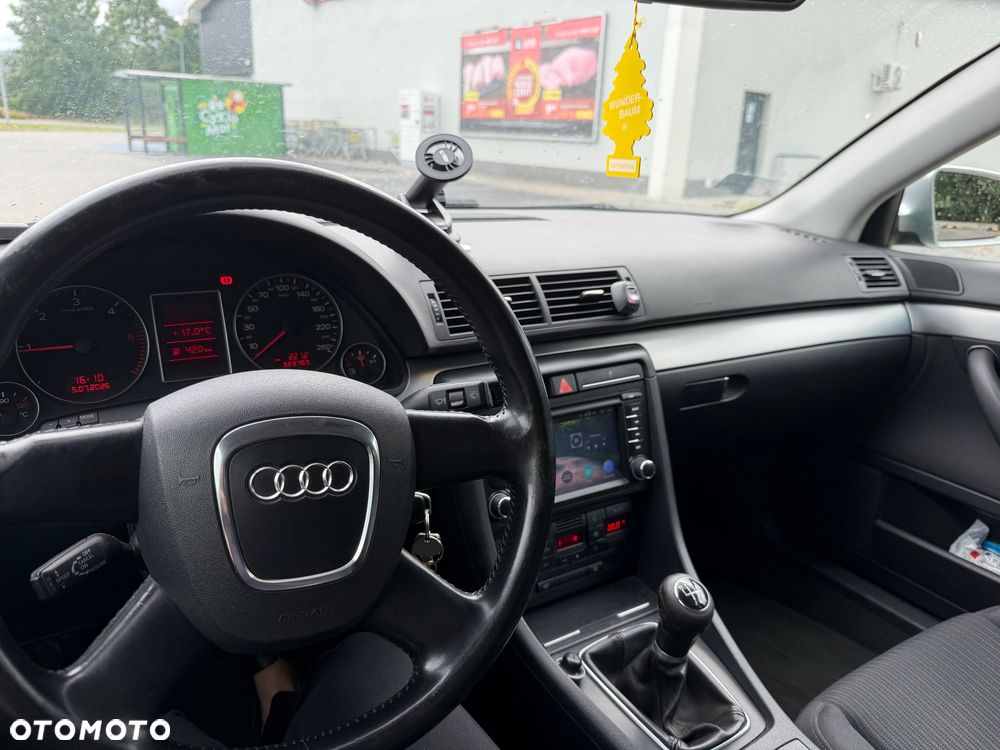 Audi A4 Limousine 2.0 TDI - 8