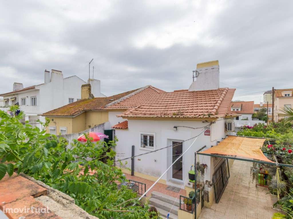 Moradia Geminada T2 + T1 - Costa de Caparica - Grande imagem: 5/28
