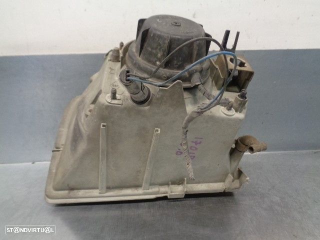 FAROL DIREITO RENAULT EXPRESS FURGÃO 1994 -7701035230 - 2