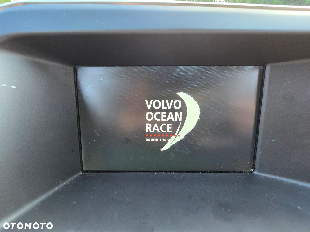 Volvo XC 60 D4 Drive-E Ocean Race - 12