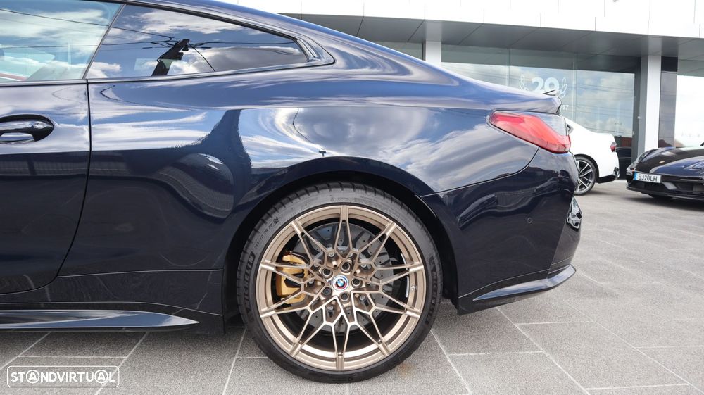 BMW M4 Pack 50 anos M - 14