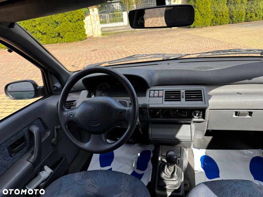 Renault Clio 1.2 - 13