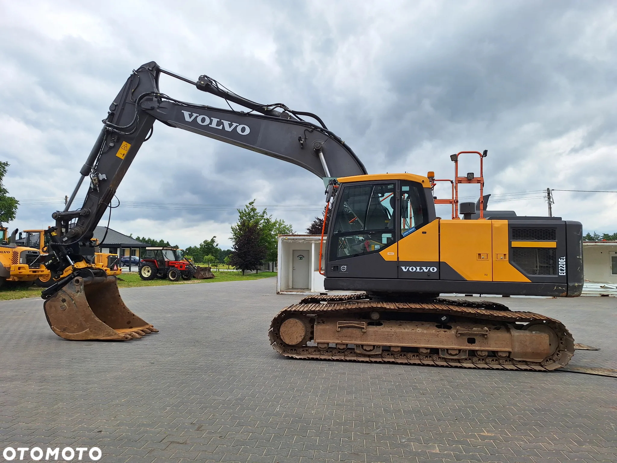 Volvo EC220EL - 4