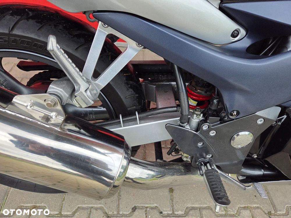 Kawasaki ZR - 13